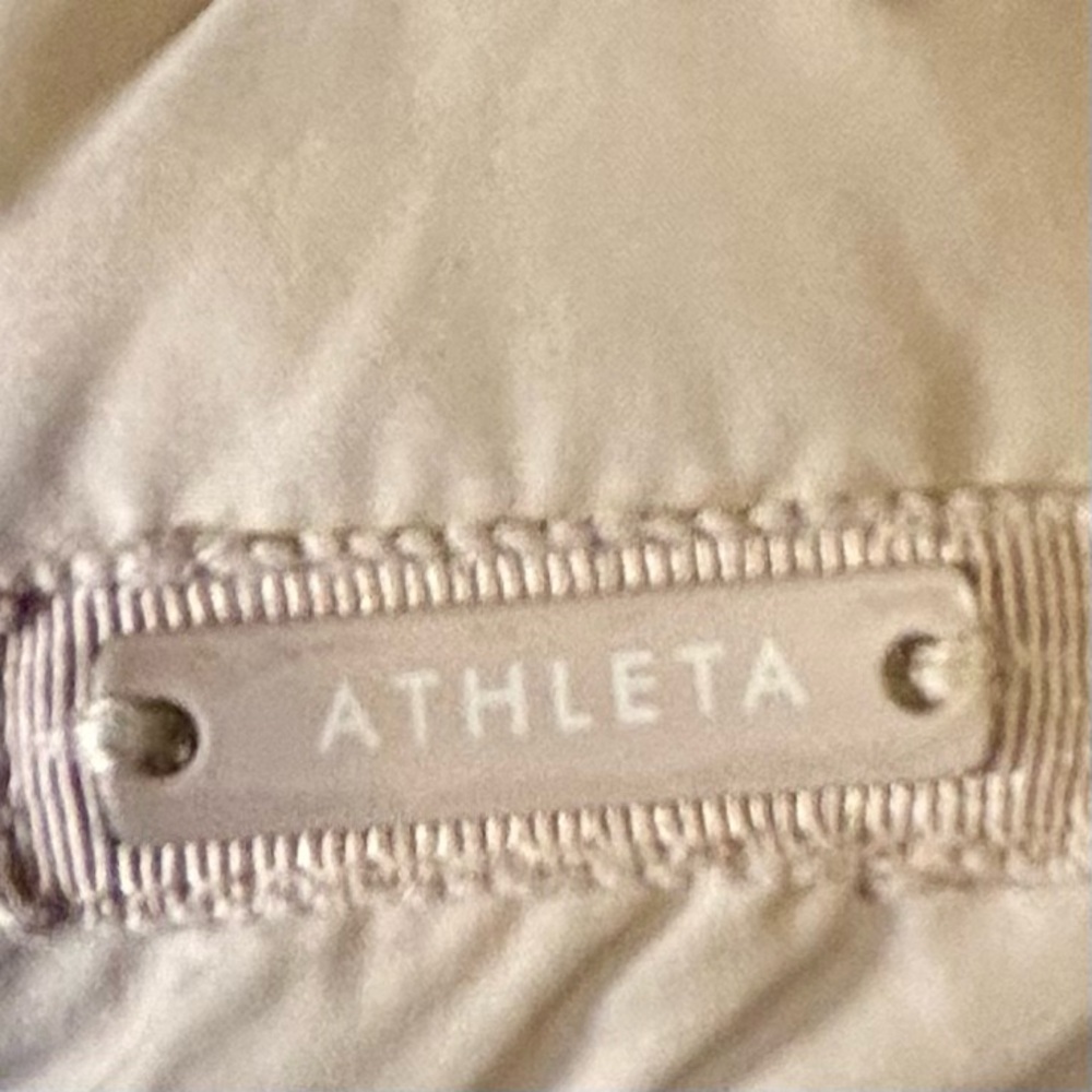 Athleta Light Tan Quilted Puffer Vest. Size Medium - Picture 9 of 12